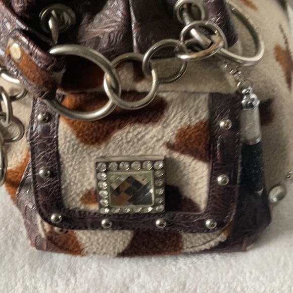 Cow Print Brown and Cream Shoulder Bag with Western Glam - Picture 3 of 7
